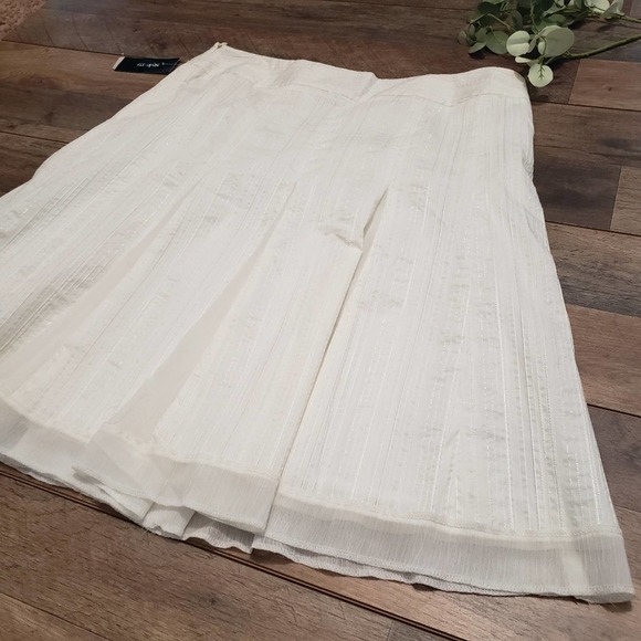 New Style & Co Ivory Silver Metallic Pleated A-Line Skirt Petite Plus 14P - Picture 5 of 12